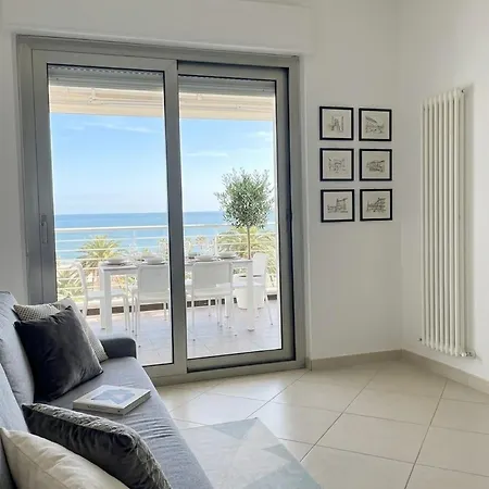 Riviera Palace - Bilo Sea Front- Premium * Giulianova